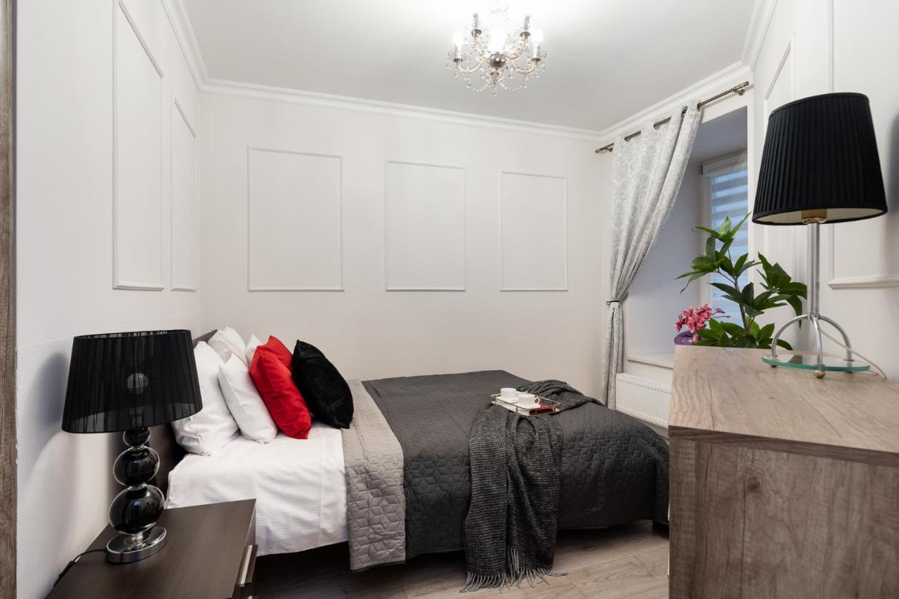 Luxe Living Boutique Pilsudskiego 11 Apartment Krakow Bagian luar foto
